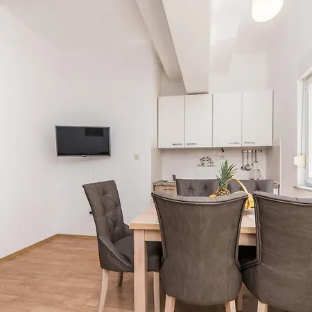 Apartman Mihaela *