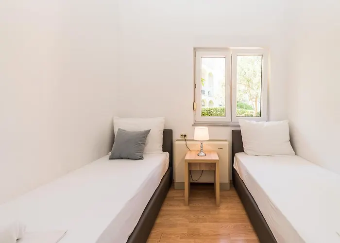 Mihaela * تروغير