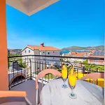 Mihaela Trogir